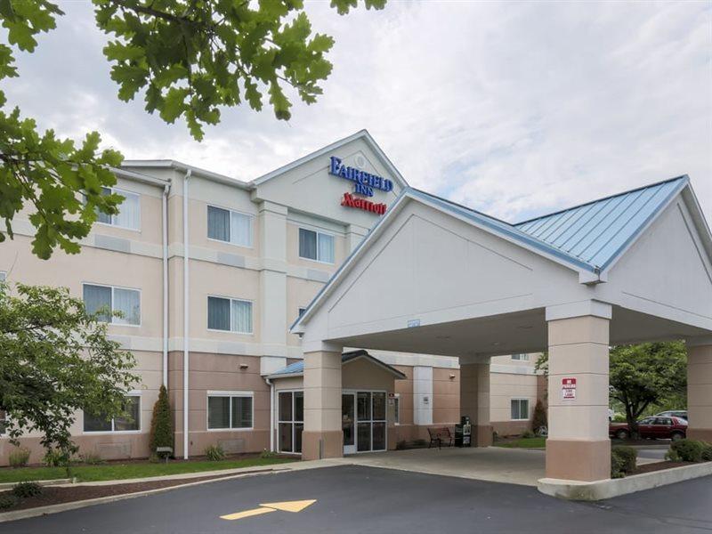 Wingate By Wyndham Uniontown Hotel Bagian luar foto