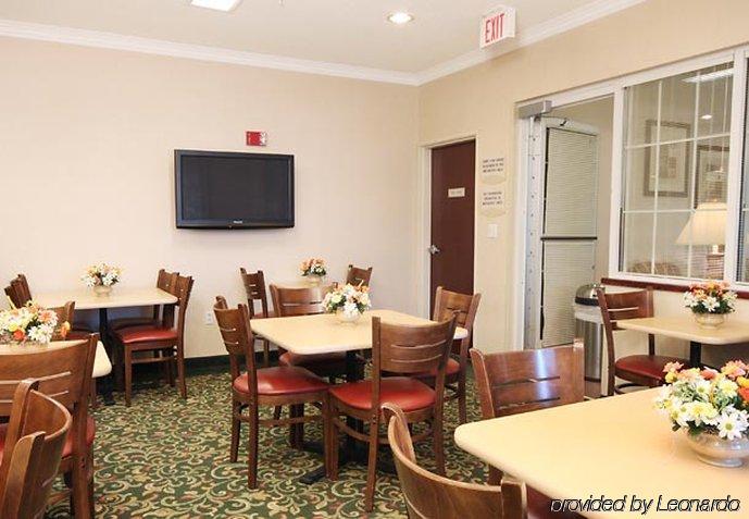 Wingate By Wyndham Uniontown Hotel Bagian luar foto